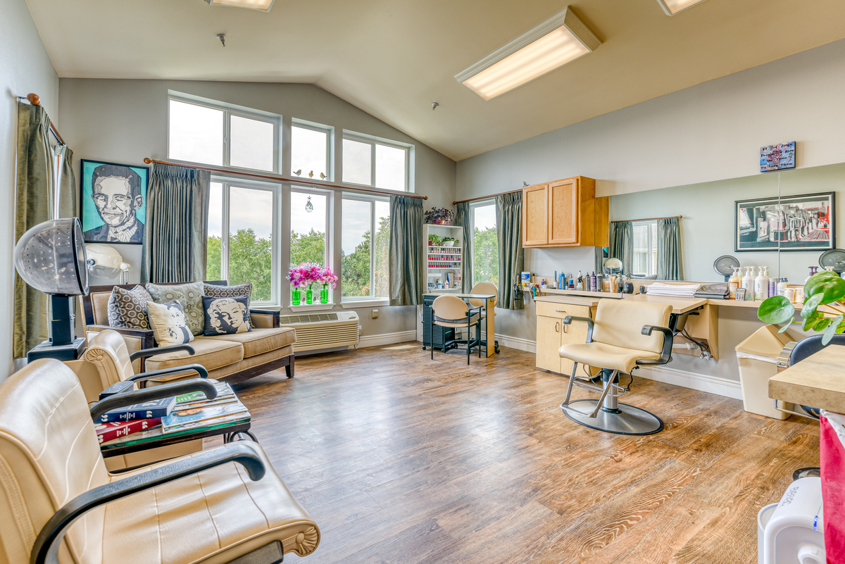 Salon Lees Summit